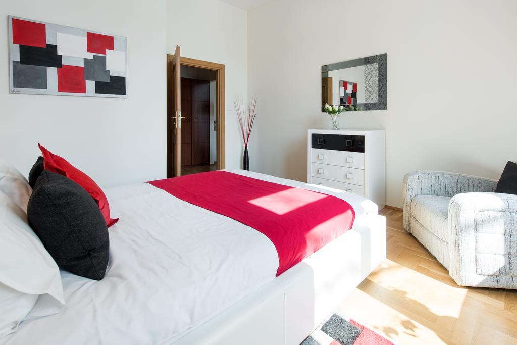 Neo Apartments كراكوفيا المظهر الخارجي الصورة